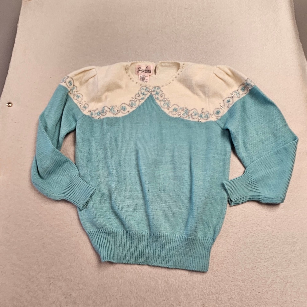 Jaclyn Smith Petite Vintage Blue Cream Beaded Floral Angora Blend Sweater L 9344